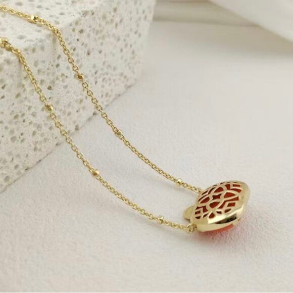 Kendra Scott Pumpkin Gold Short Pendant Necklace - Picture 5 of 5